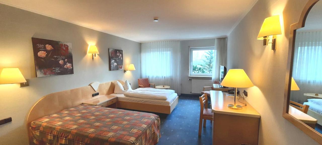 Hotel Restaurant Zum Schiffchen Maintal Buitenkant foto